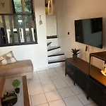 Mit Blick Auf Grimaud كوغولين